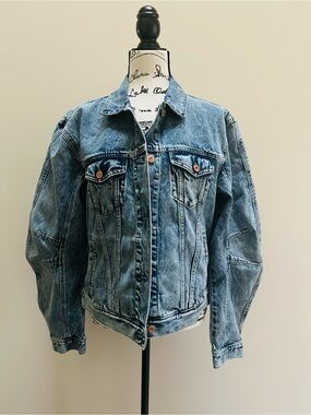 GAP $108 Barrel-Sleeve Icon Denim Jacket